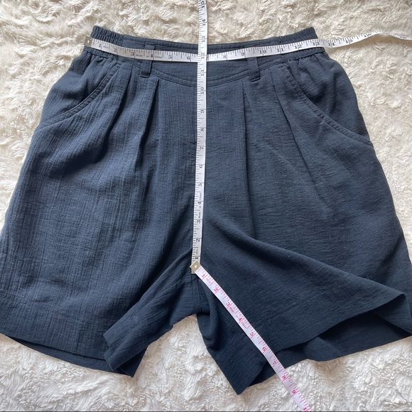 Vintage 90s black cotton gauze pleat front longline pull-on mom shorts LizWear S - Picture 8 of 17